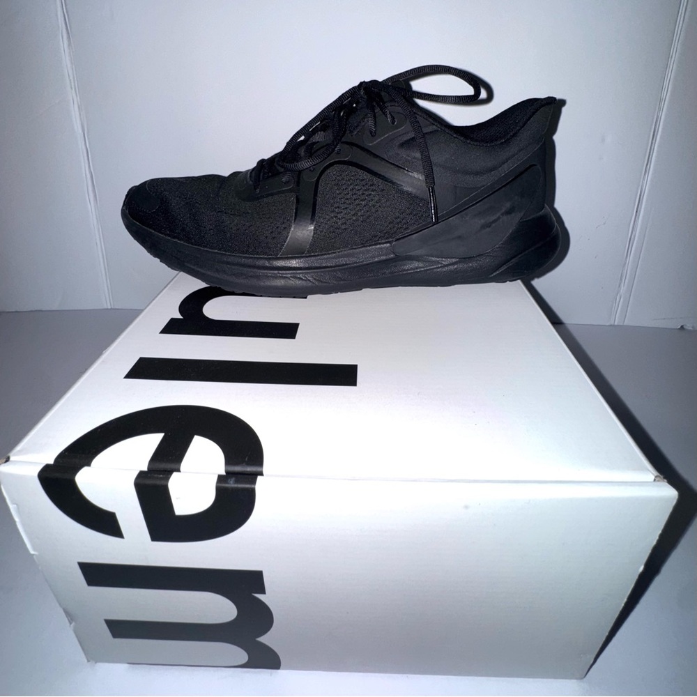 Lululemon Chargefeel Low Sneakers – Black – Size 11 (Like New) - Picture 8 of 9